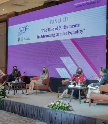 “Mollëkuqja” morri pjesë në konferencën e parë ndërkombëtare “Gratë në Politikën e Jashtme”