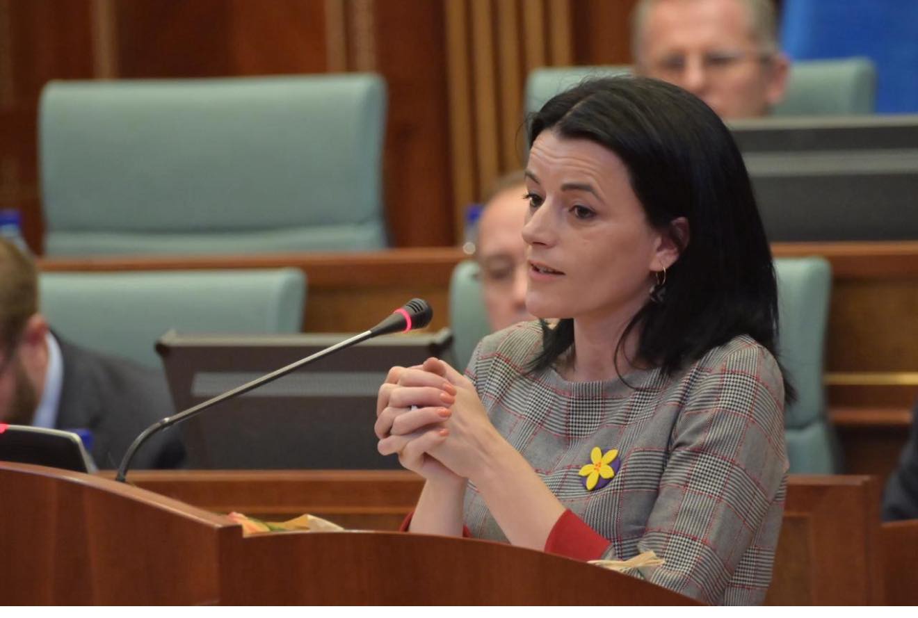 Vasfije Krasniqi, foto e marrë nga profili i saj në Facebook